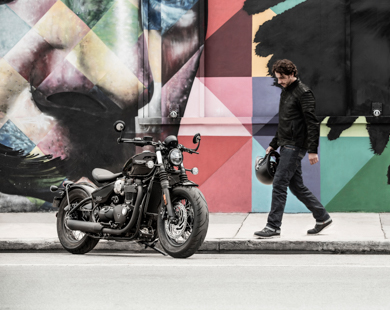 Bonneville Bobber Black