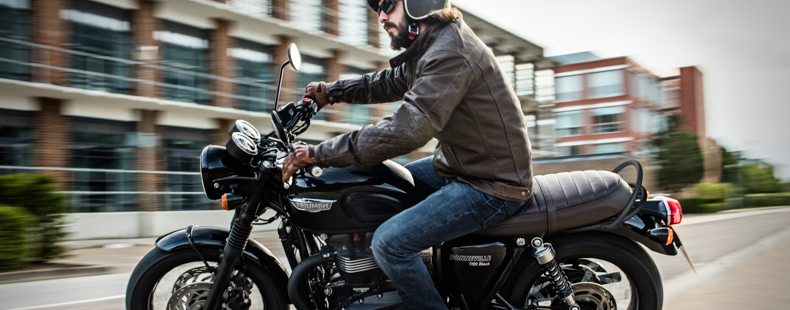 Bonneville T120 Black
