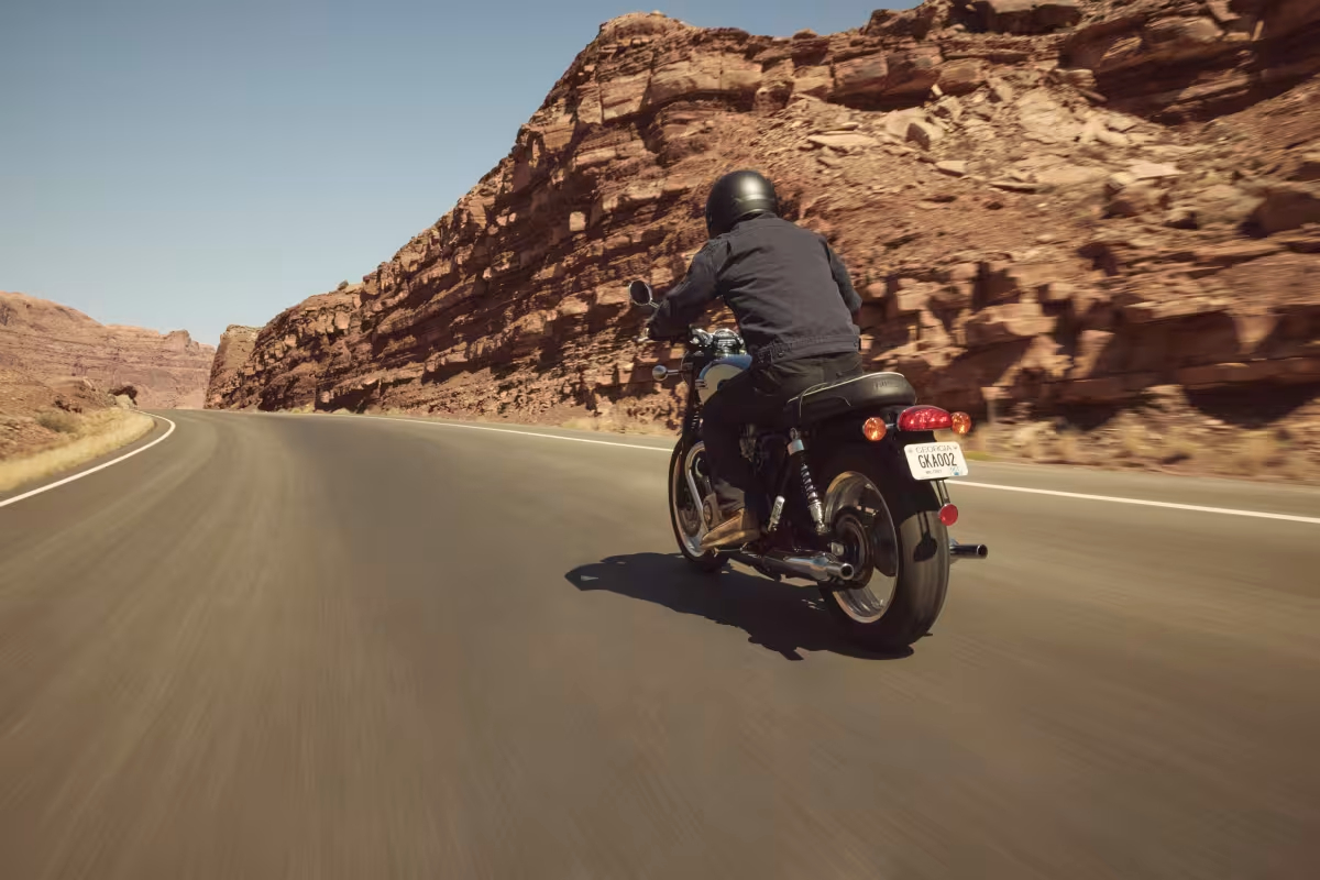 Bonneville T120