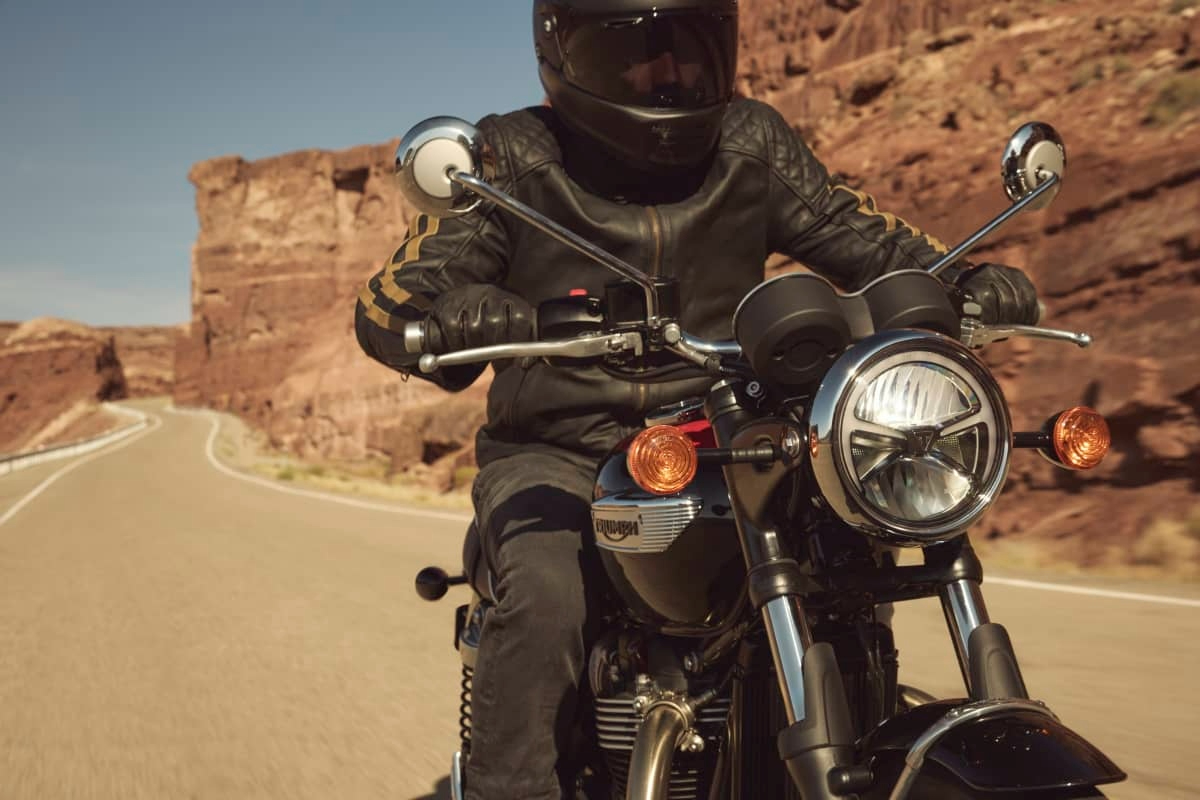 Bonneville T100