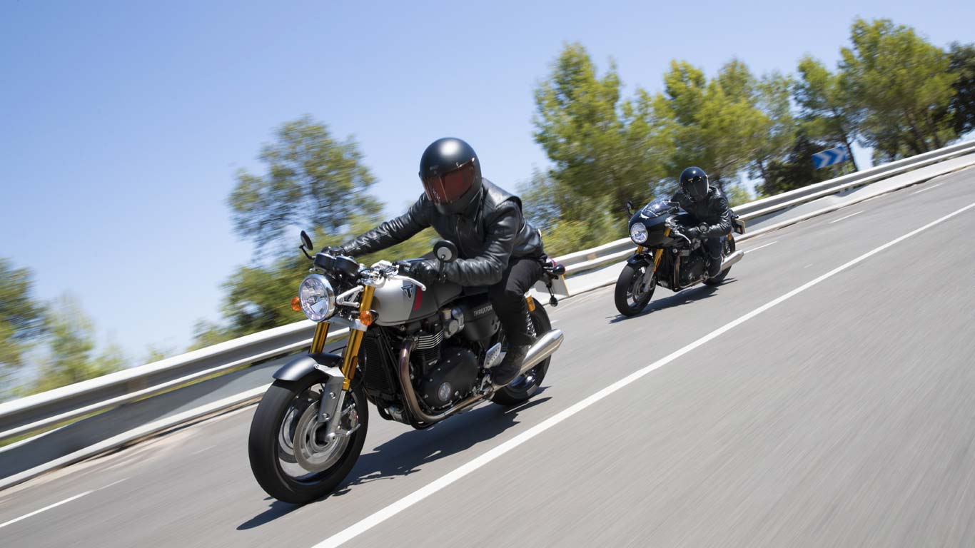 Thruxton RS 