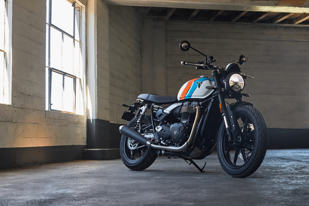 SPEED TWIN 900