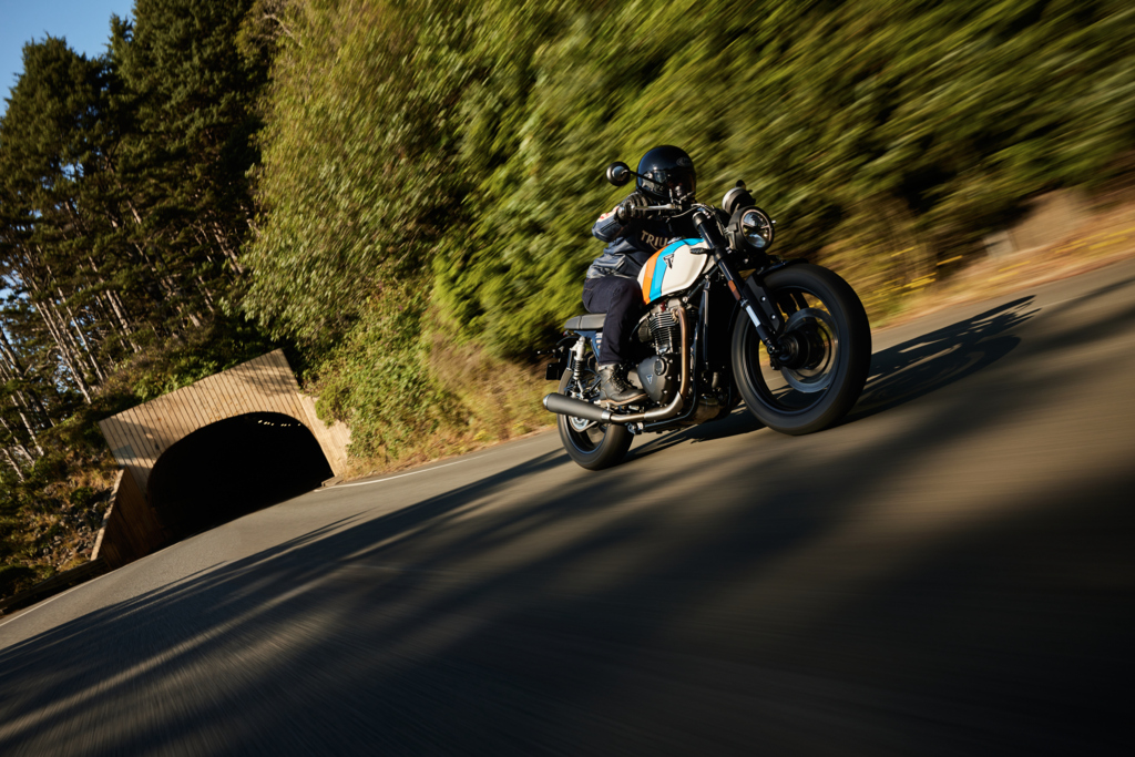 SPEED TWIN 900