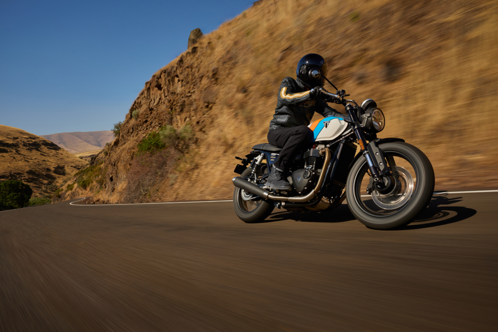 SPEED TWIN 900