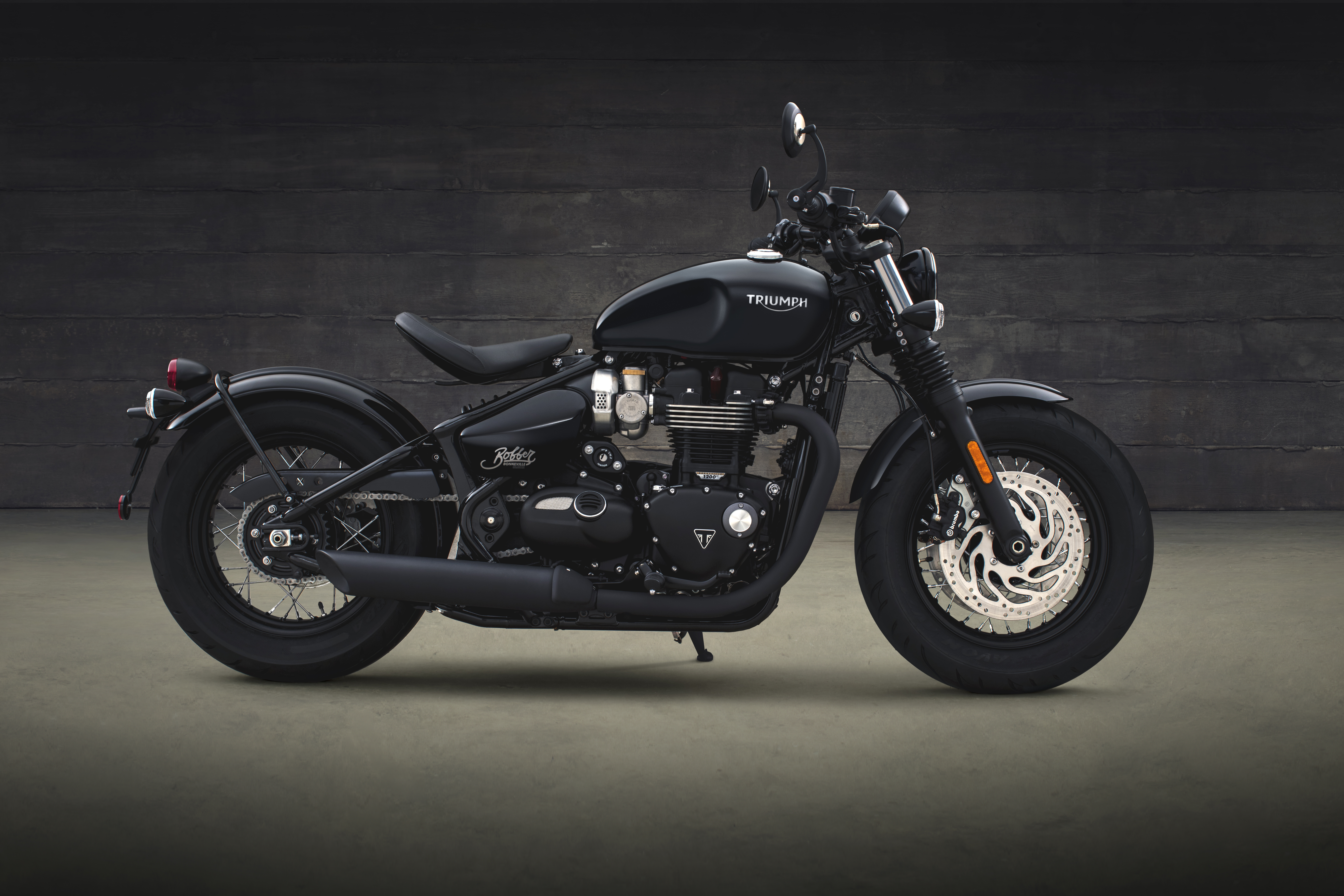 Bonneville Bobber Black