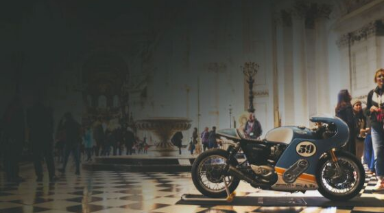 MỘT BẢN ĐỘ SIÊU PHẨM – CHIẾC MOTO TRIUMPH PHANTOM BLAZE