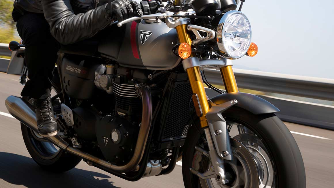ĐỘNG CƠ THRUXTON RS ĐƯỢC NÂNG CẤP VƯỢT BẬC