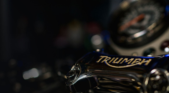Tiến trình phát triển của logo Triumph